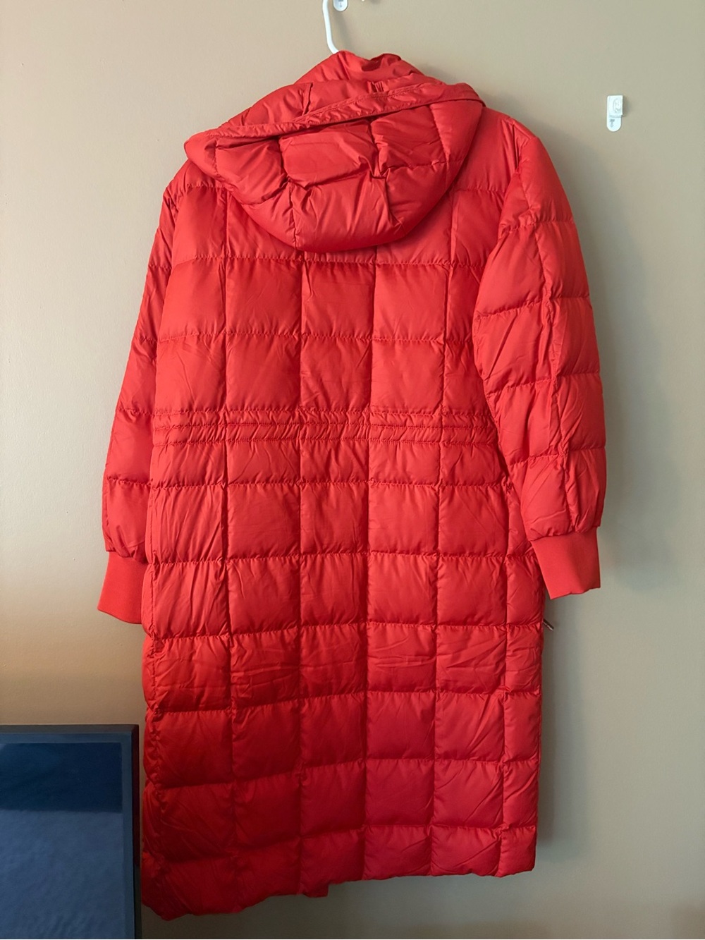 The Great + Eddie Bauer Microtherm
60/70s Vintage Long Puffer Jacket - Picture 2 of 2
